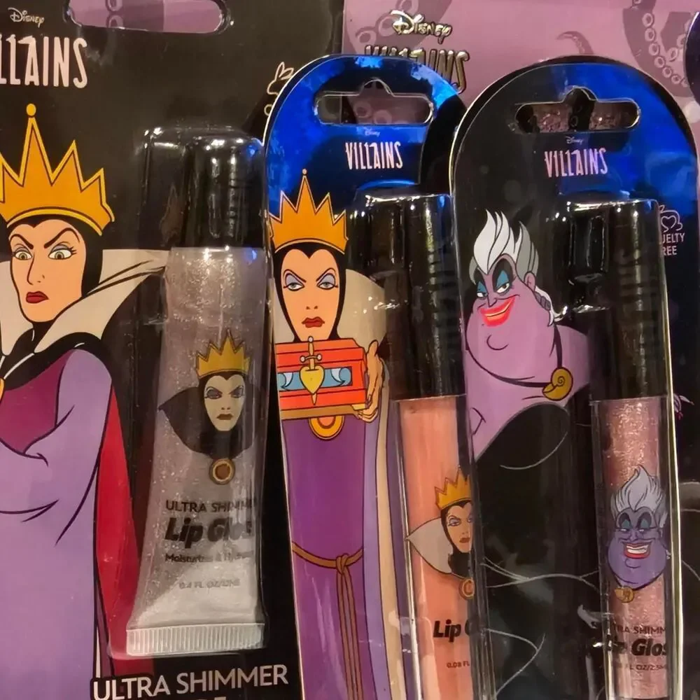 8 PIECE DISNEY VILLAIN MAKEUP BUNDLE WITH URSULA GEL EYE PADS